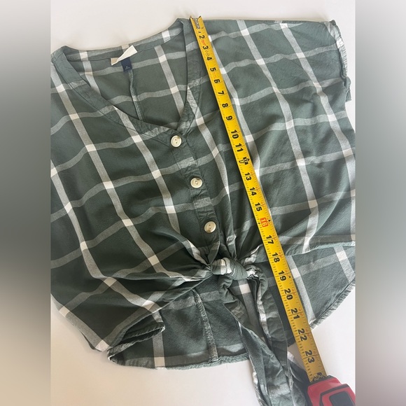 Universal Thread Target Sage Green Plaid Cropped Shirt with front tie XL - Picture 9 of 9
